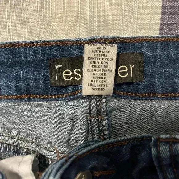 Resfeber Woman’s Boyfriend Distressed Ragged Hem/Cuff Skinny Jeans Size 0 in EUC - Picture 6 of 11